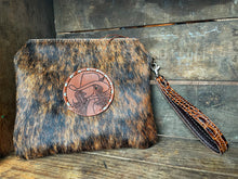 Load image into Gallery viewer, Genuine Leather Wristlet